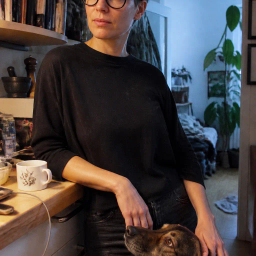 Portrait von Mayra Lott